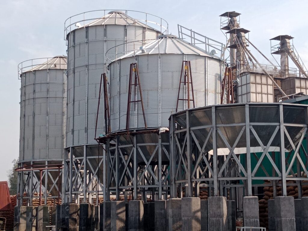 Galvanized Steel Grain Storage Hopper Bottom Silo - China Silos, Grain  Storage Silo